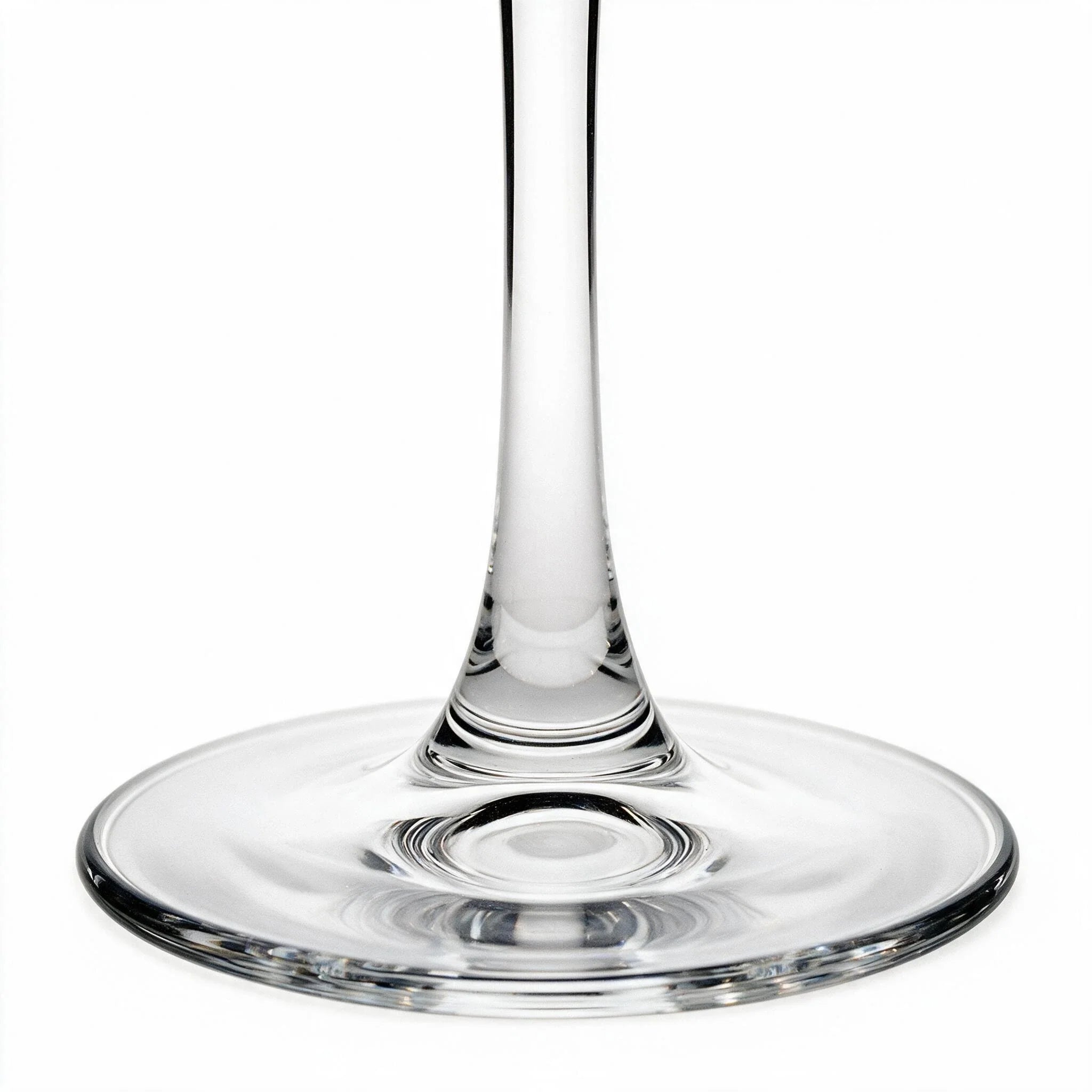 Caspian classic martini glass featuring an intricate geometric cut pattern and long stem 3
