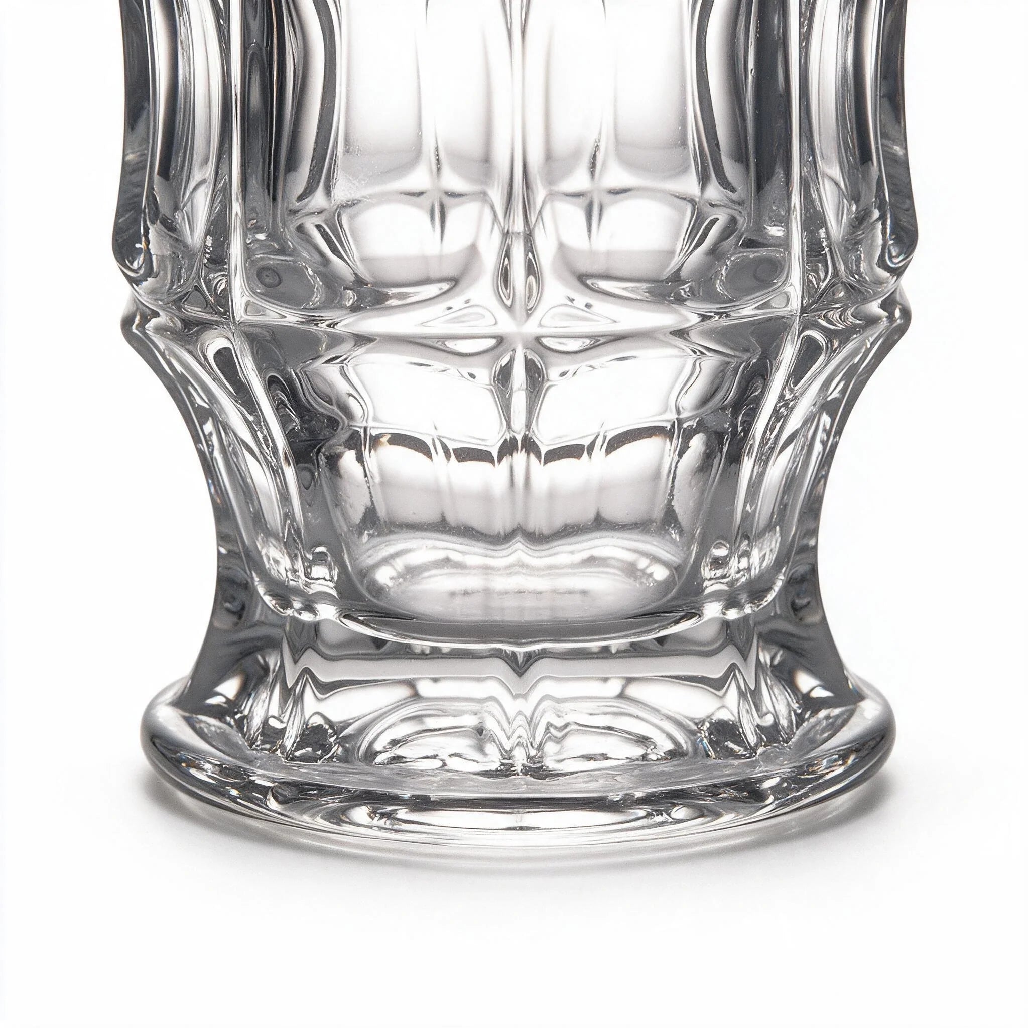 Tavern classic beer mug featuring a dimpled pattern and sturdy handle 4