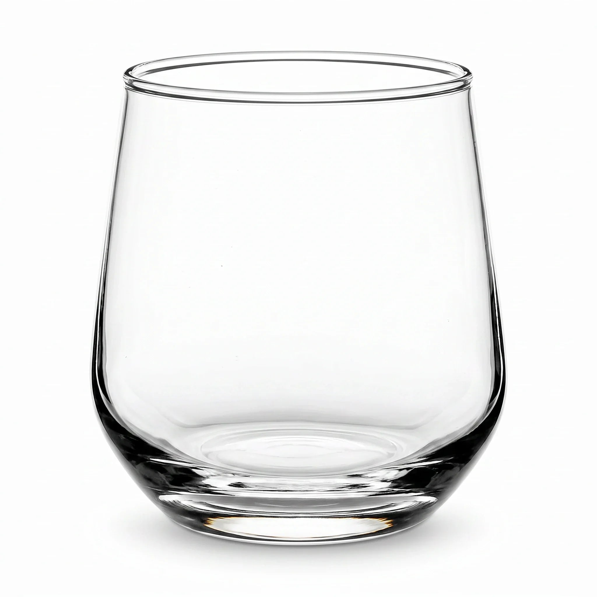cairn classic whisky glass featuring an intricate geometric cut pattern and flat base