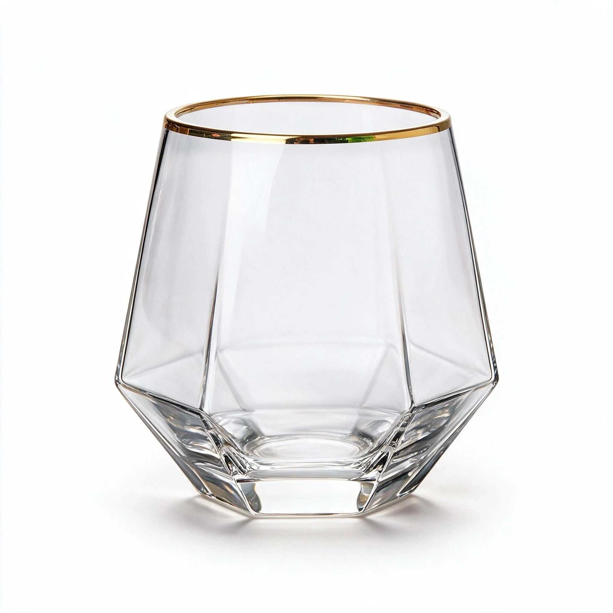 Aura classic whisky glass featuring gentle vertical fluting and a gold rim1