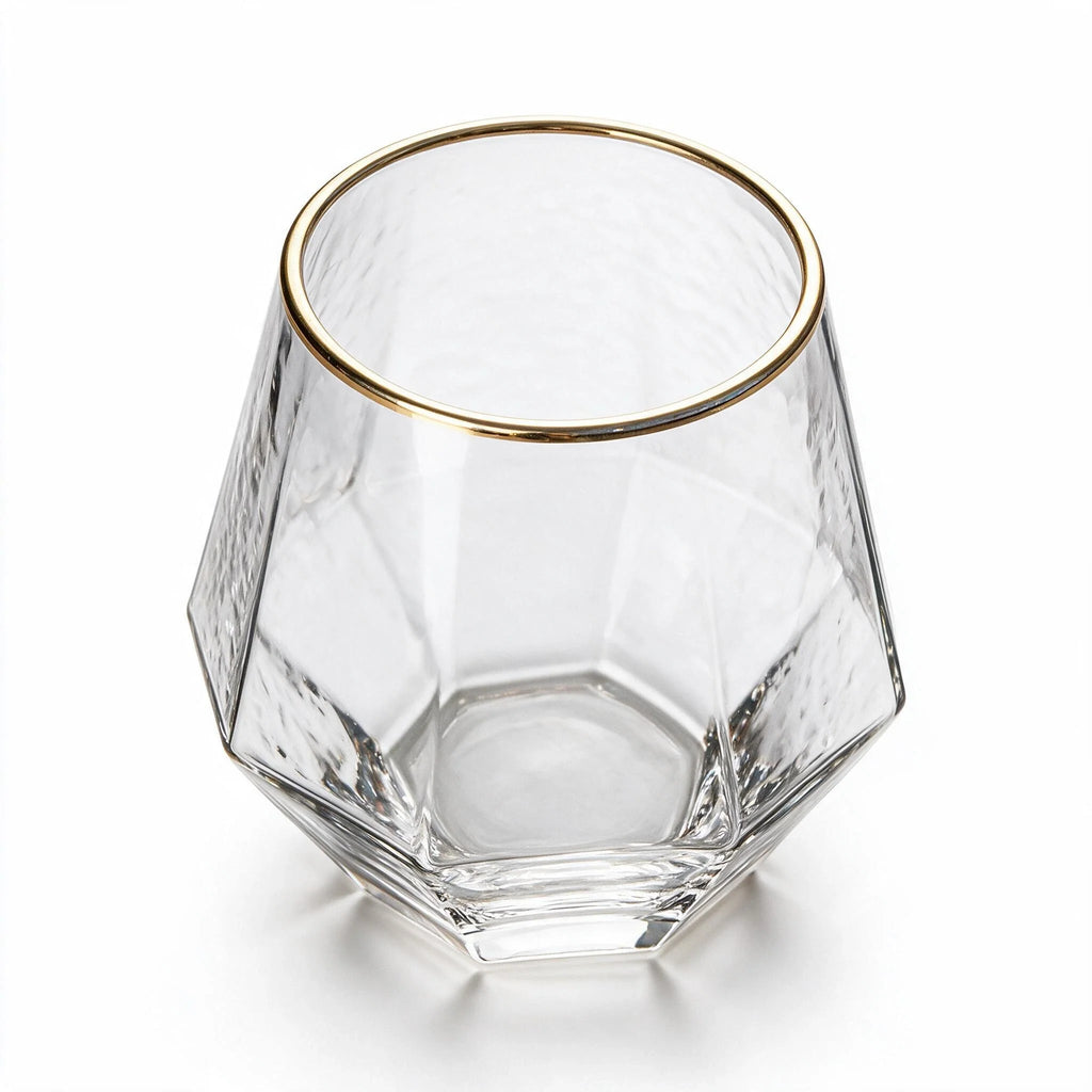 Aura classic whisky glass featuring gentle vertical fluting and a gold rim 2