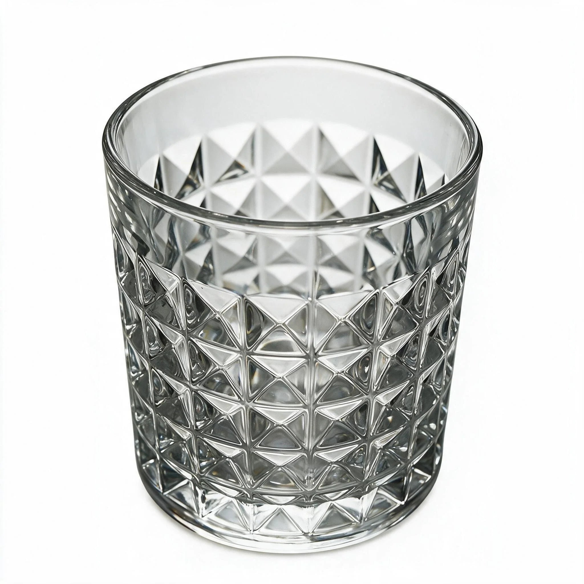Harlow classic whisky glass with a geometric diamond pattern and flat base3