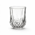 Lyra classic whisky glass featuring a geometric diamond pattern and softly faceted sides