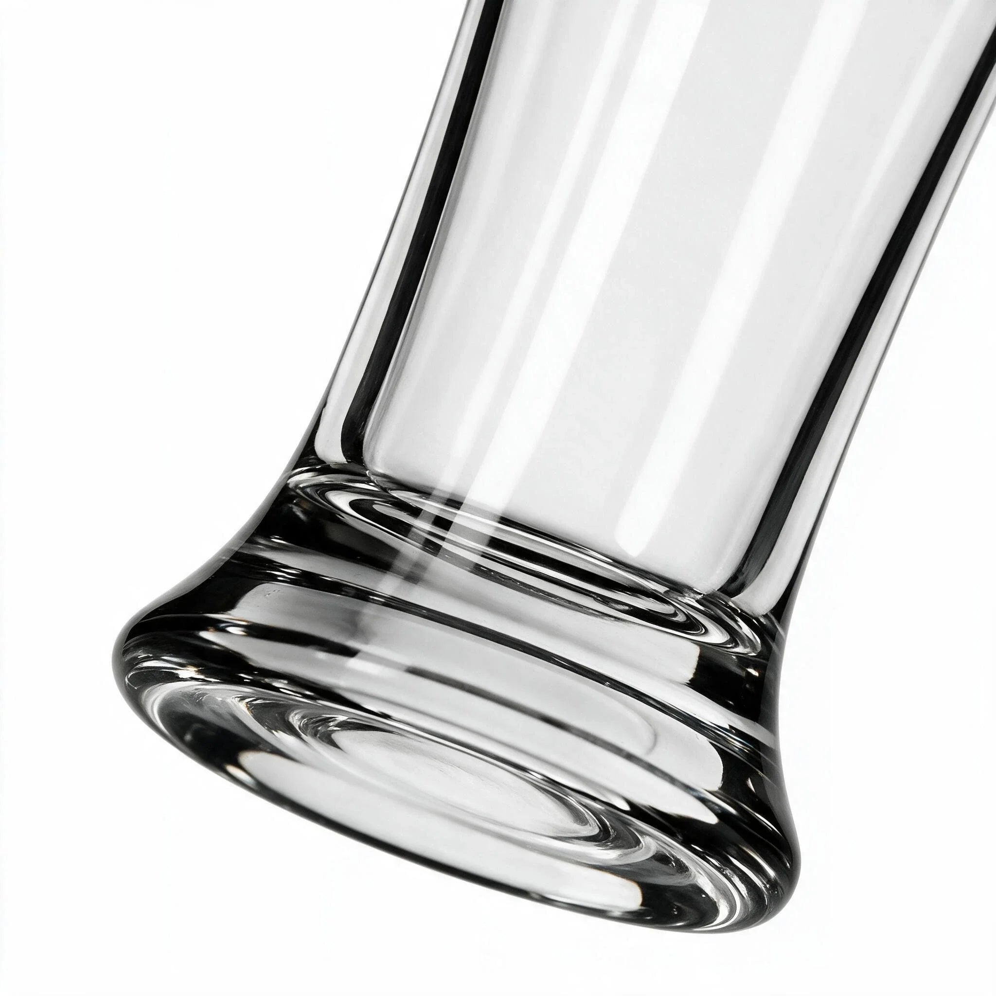 Orbit modern beer glass with a clear base and rounded profile 4