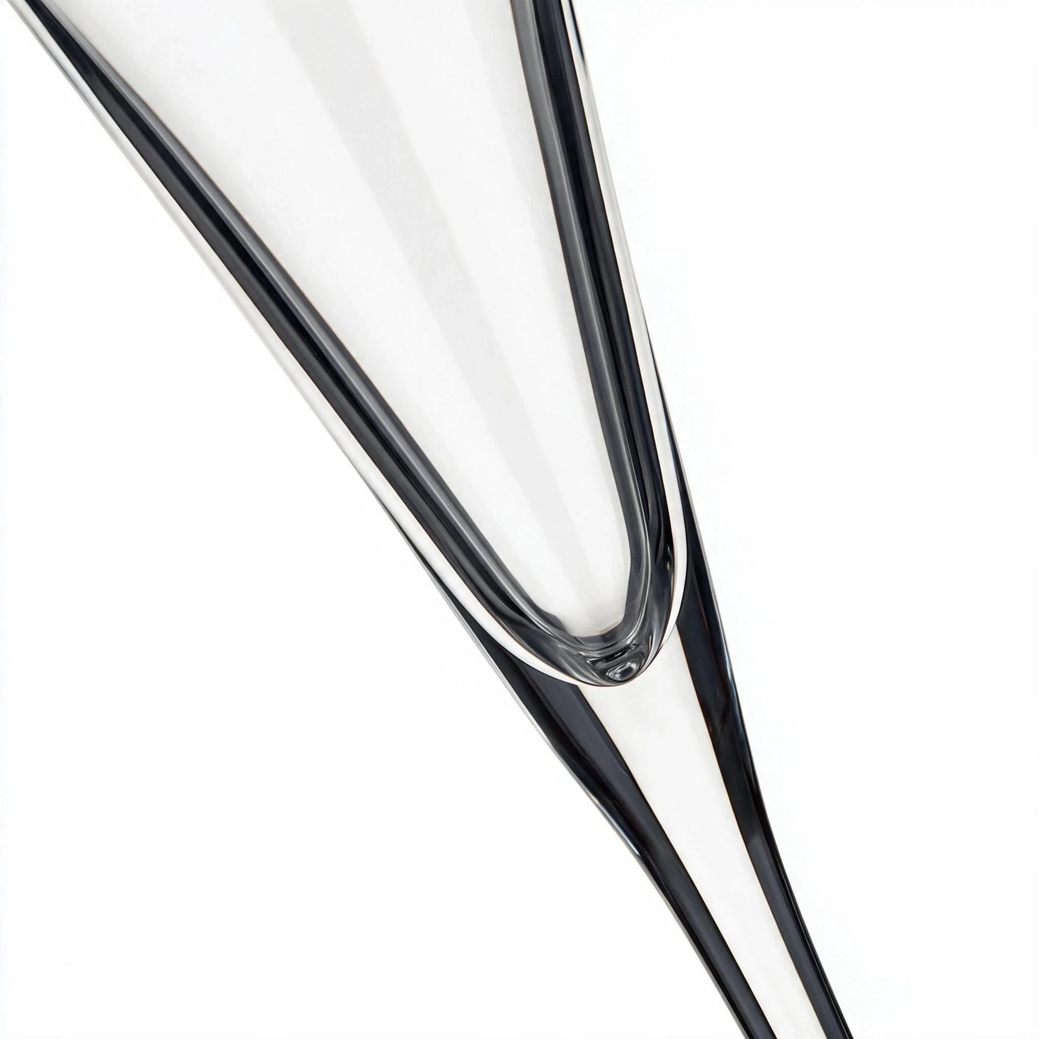 Vantage elegant champagne flute featuring a deep V-shaped conical bowl and long stem 5